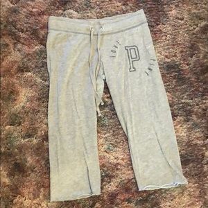VS PINK CAPRI LOUNGE PANTS